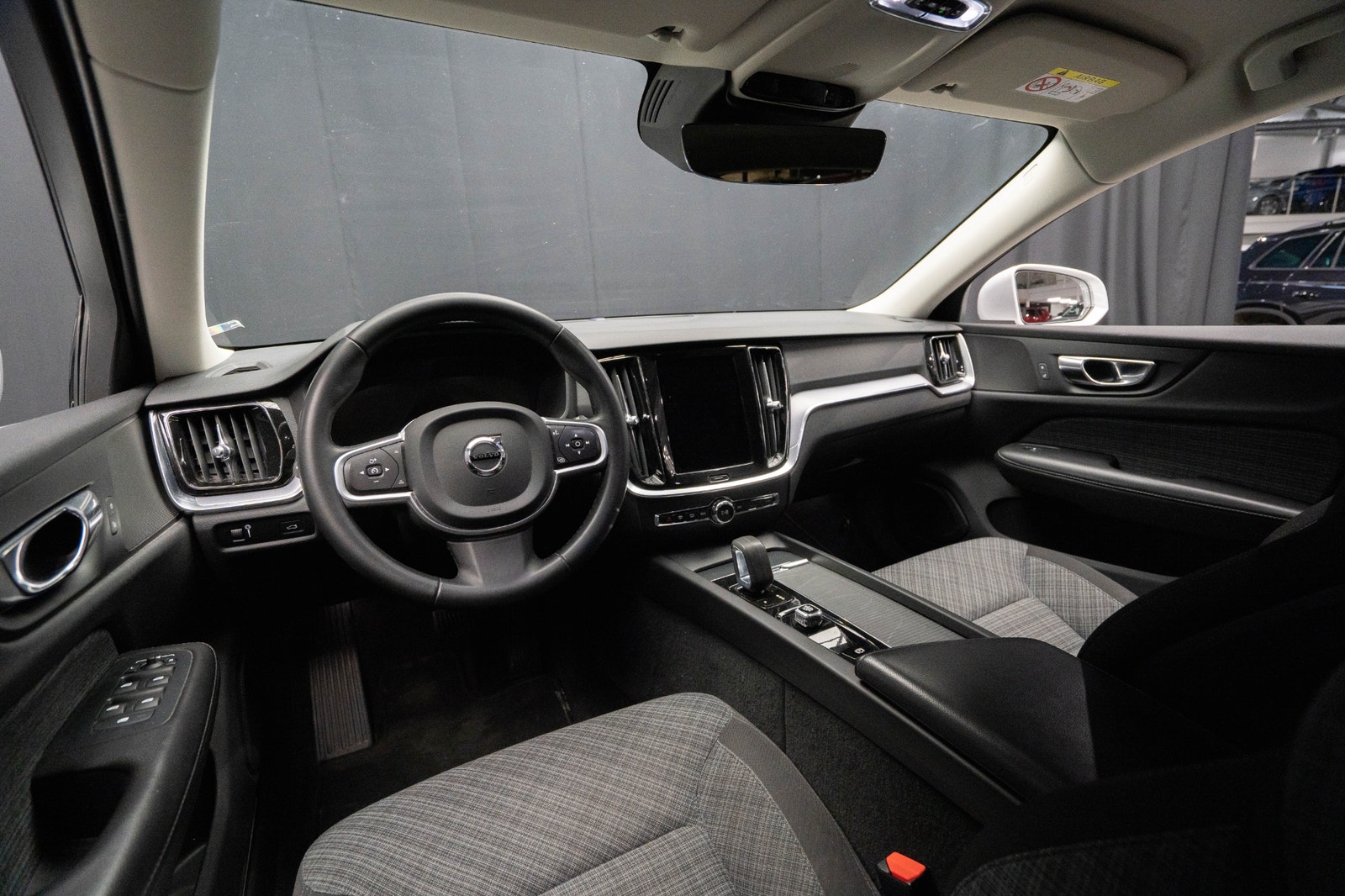 Volvo V60 B4 Advanced KAMERA D-VÄRMARE 1-ÄGARE ADAPTIV-FART MOMS 2022 - miniatyr 10