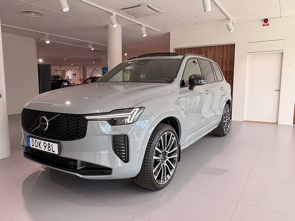 Volvo XC90 T8 Ultra Dark