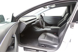 Sedan Tesla Model 3 8 av 31