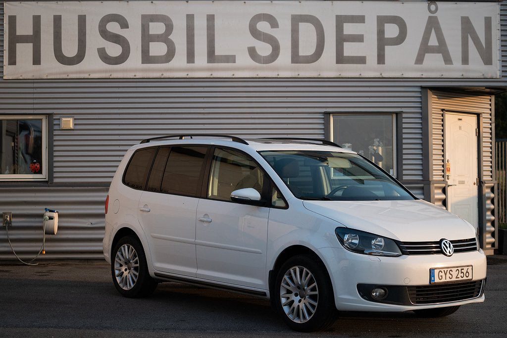 Volkswagen Touran 1.6 TDI BMT, Pano, Drag, kam-bytt