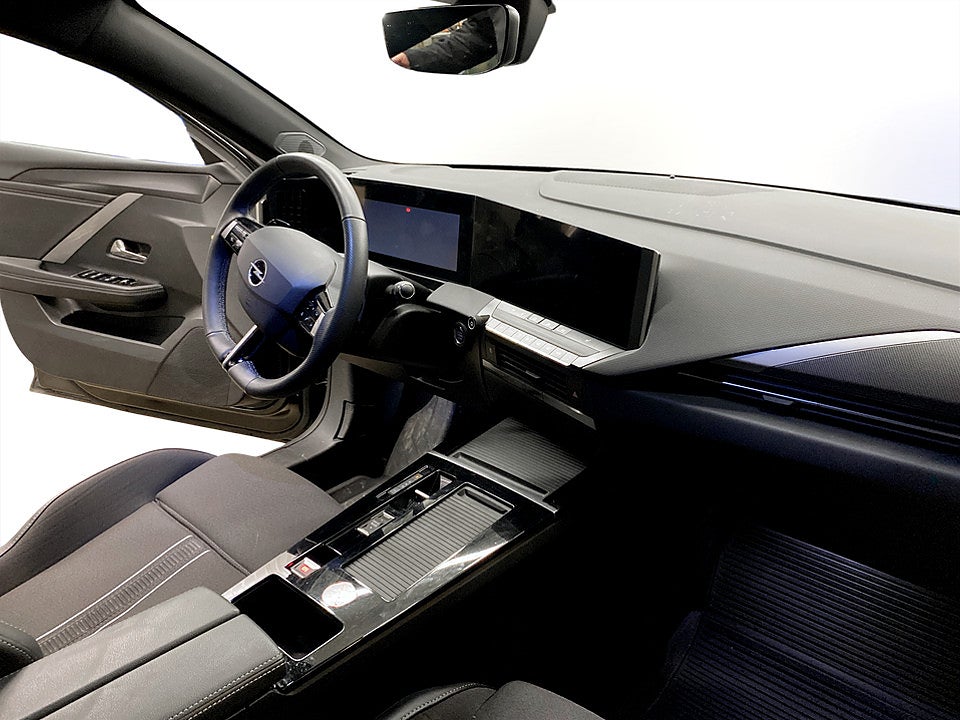 Bild på Opel Astra ST GS 1.2 PT 130hk Aut - B-KAMERA, CARPLAY