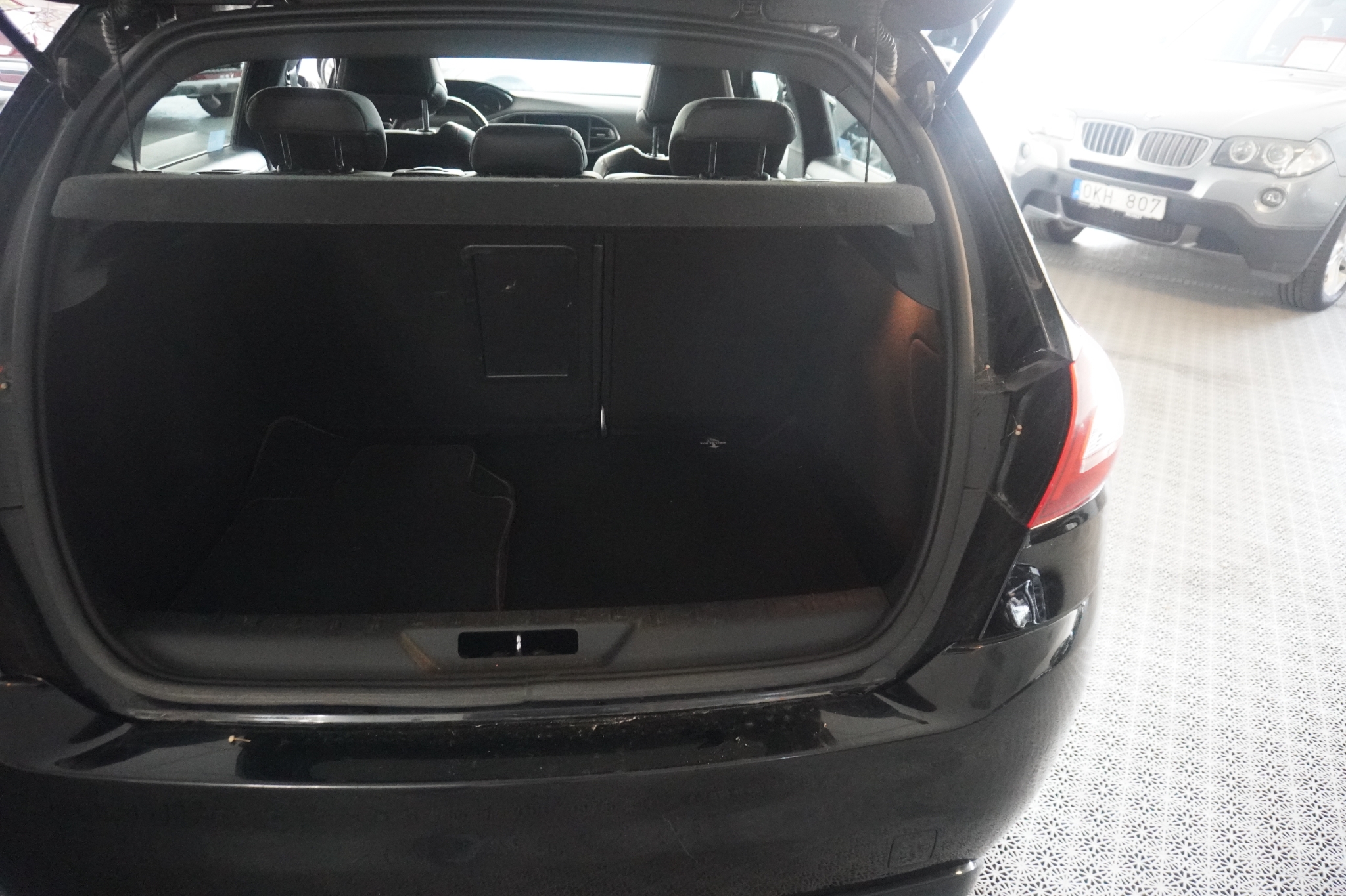 Peugeot 308 2016, bild 4/10