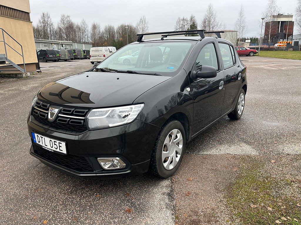 Dacia Sandero 0.9 TCe Euro 6 ,Dragkrok, En ägare, Ny bes.