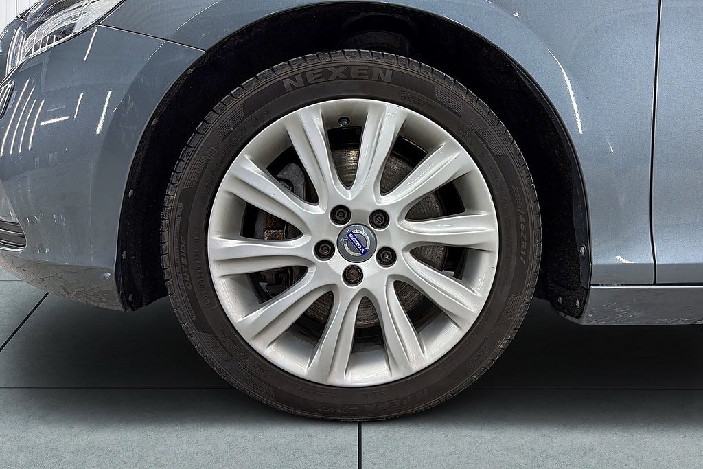 Volvo V40 2018