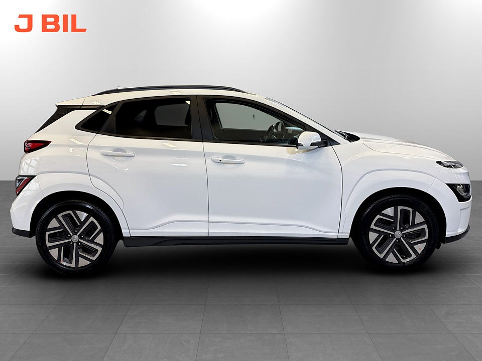 Bild på Hyundai Kona Essential 64kWh 204hk Aut B-KAMERA CARPLAY
