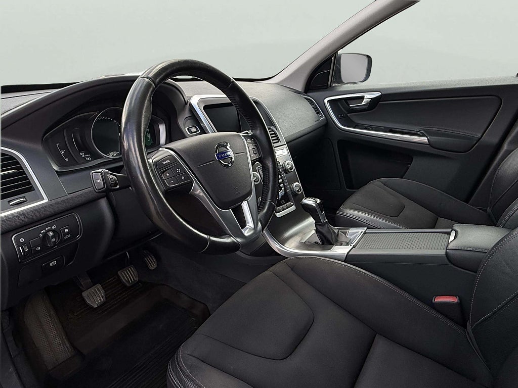 Volvo XC60 D4 Momentum Business Edition 2 Ägare - miniatyr 11
