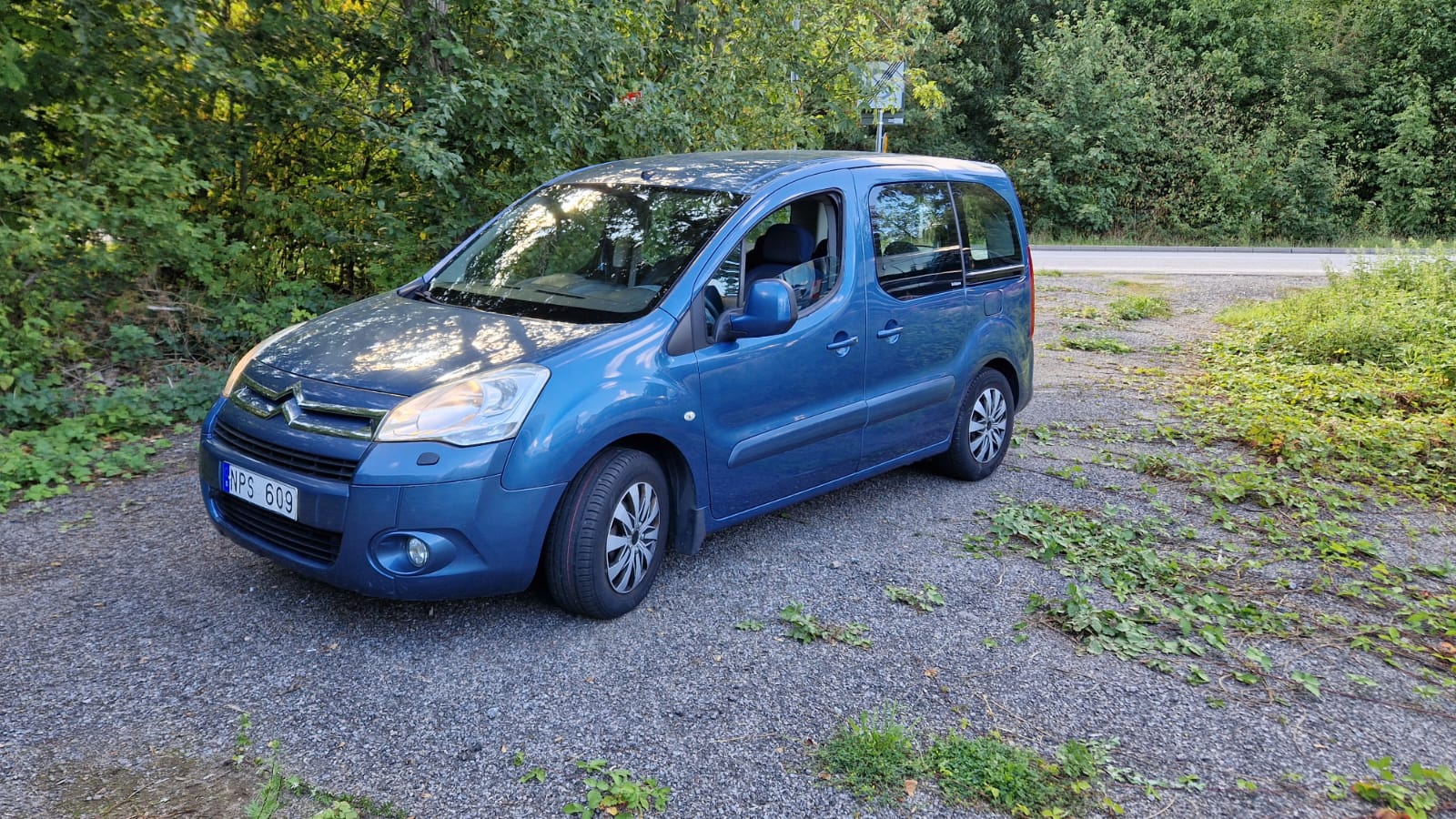 Citroen Berlingo Kombi 1.6i Euro 4 2009, kuva 3/10