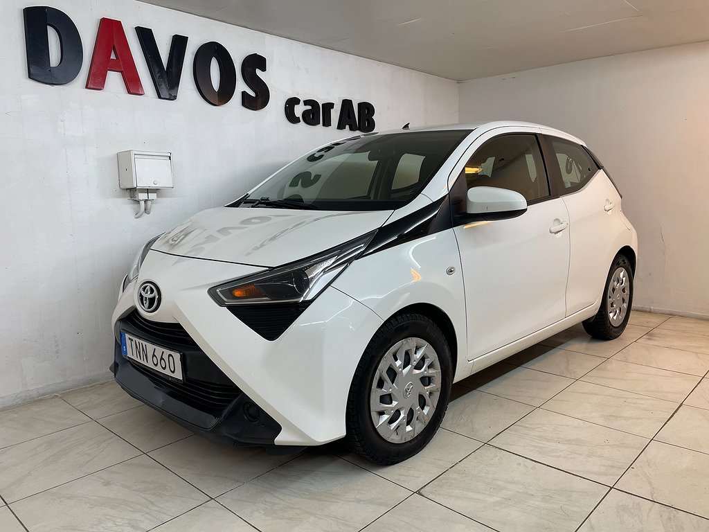 Toyota Aygo 5-dörrar 1.0 VVT-i x-shift X-PLAY Euro 6