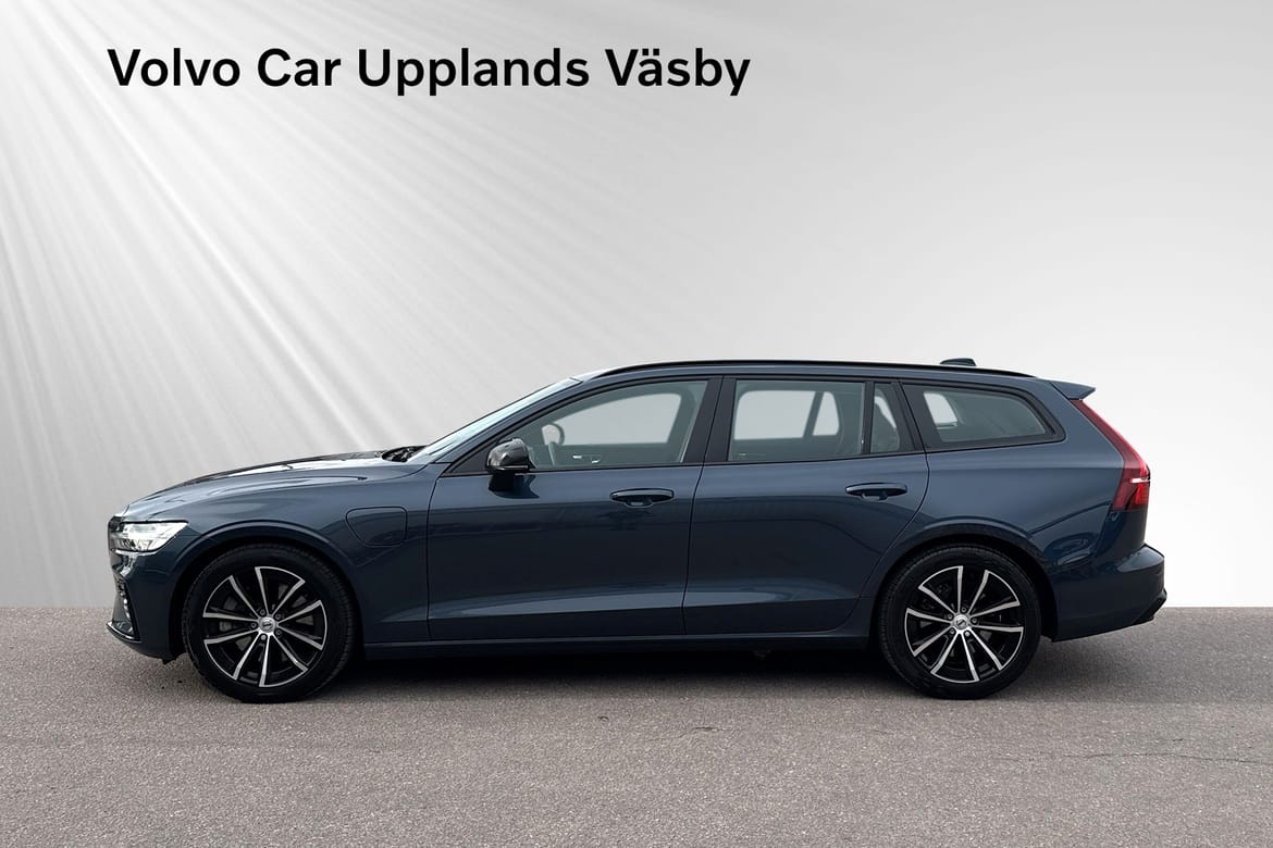 Volvo V60 T6 Plus Dark Edition 2025, bild 3/10