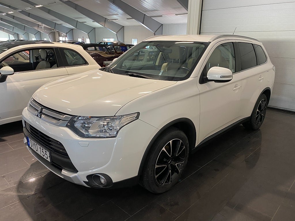 Mitsubishi Outlander 2015, bild 5/48