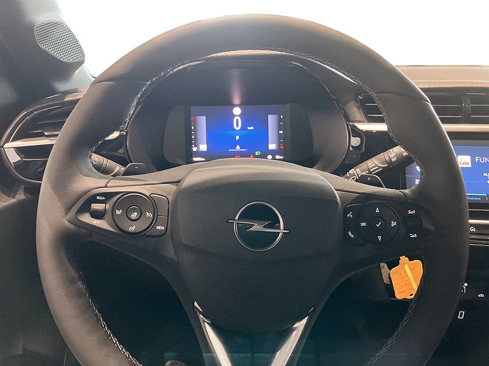 Bild på Opel Corsa GS 1.2 PT 130hk Aut P-SENSORER