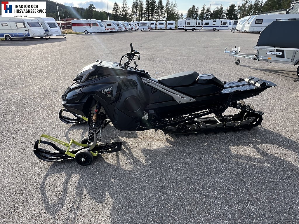 Lynx Shredder RE 850 Turbo Black Edition HUB Demo -25