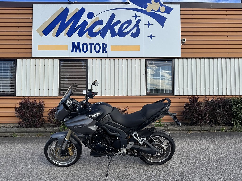 Triumph Tiger 1050 