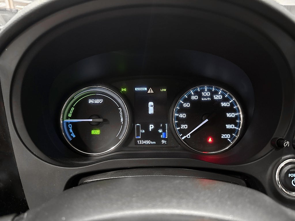Mitsubishi Outlander PHEV 2,0 AWD 203hk Business CVT  – bild 10