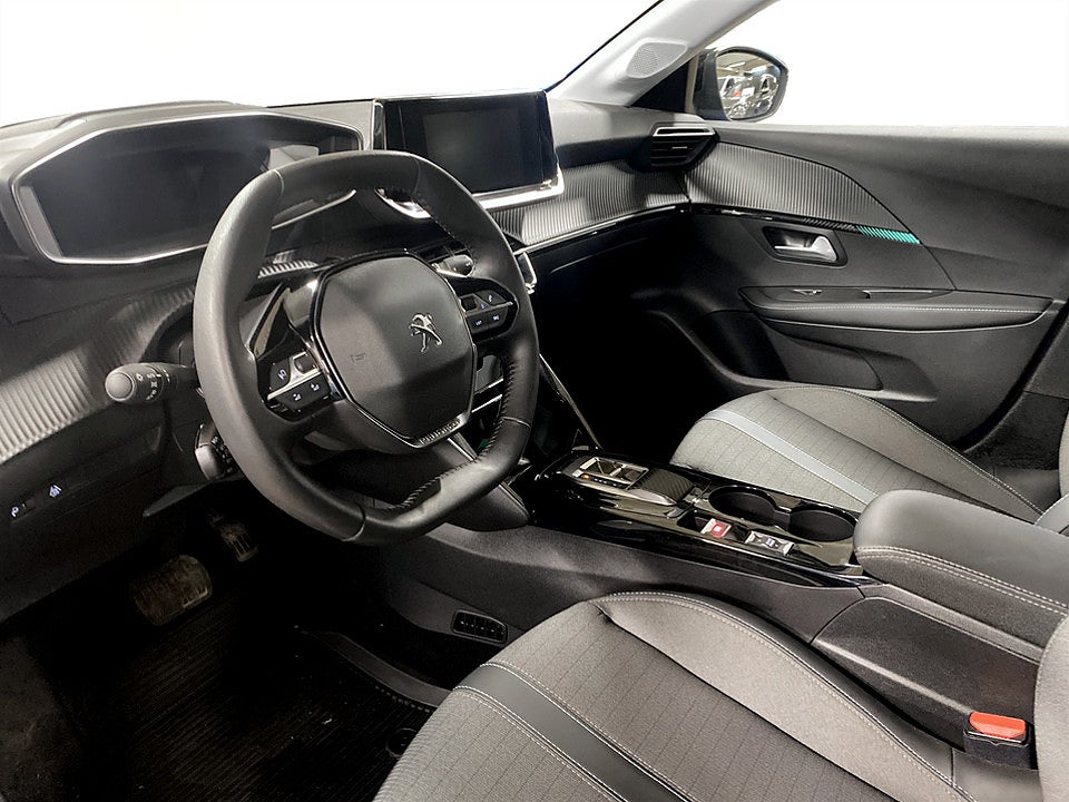 Bild på Peugeot E-208 Allure Pack 50kWh 136hk Aut CARPLAY