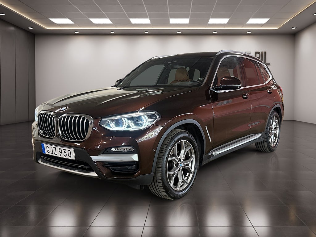 BMW X3 xDrive20i 184HK 360° HuD Läder Navi Dragkrok 19"  