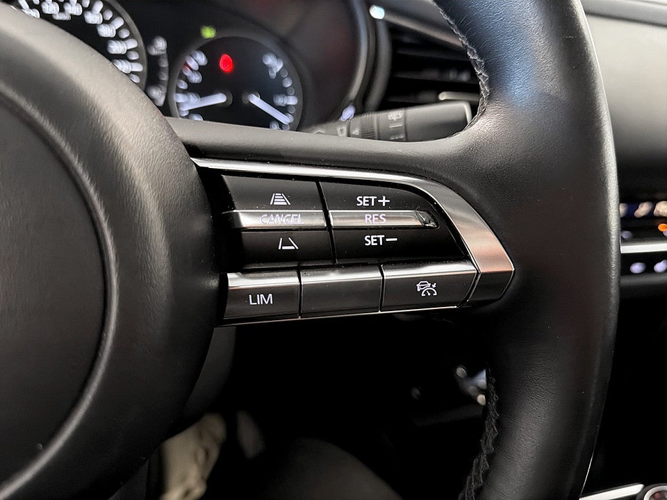 Bild på Mazda CX-30 Sky 2.0 e-SKYACTIV-G M 150hk RATTVÄRME BACKKKAMERA