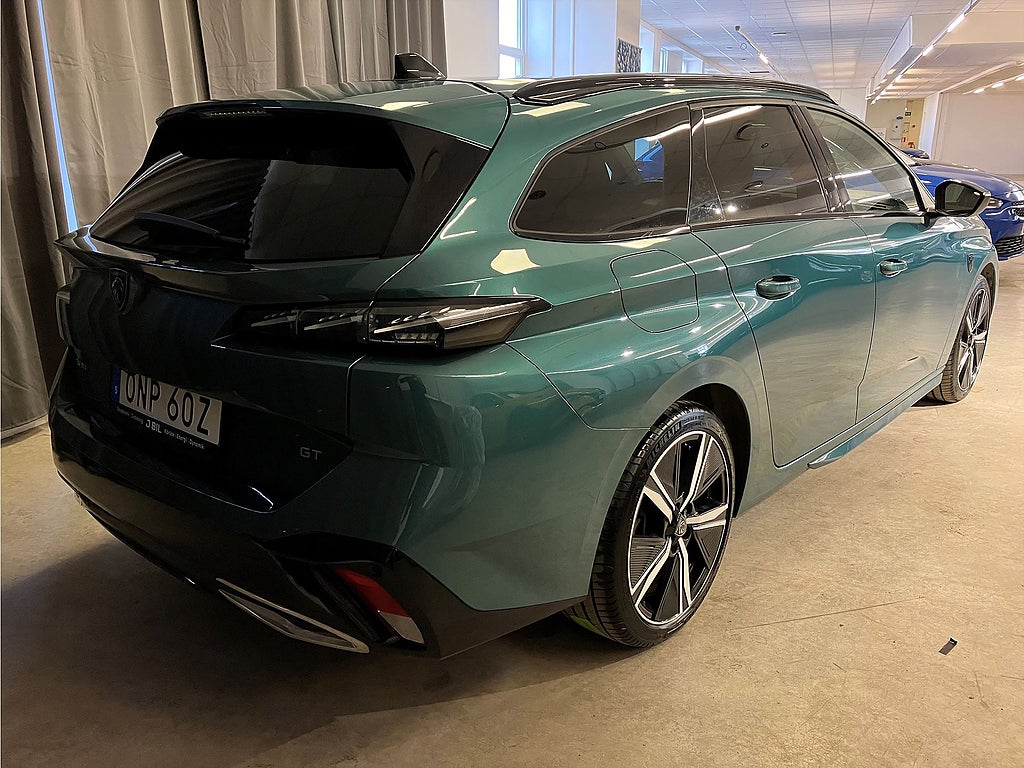 Bild på Peugeot 308 SW GT 1.2 PT 130hk Aut - B-KAMERA, CARPLAY