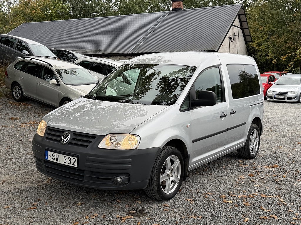 Volkswagen Caddy Life 1.6, Ny kamrem, Dubbla skjutdörrar, 102 hk, 2010