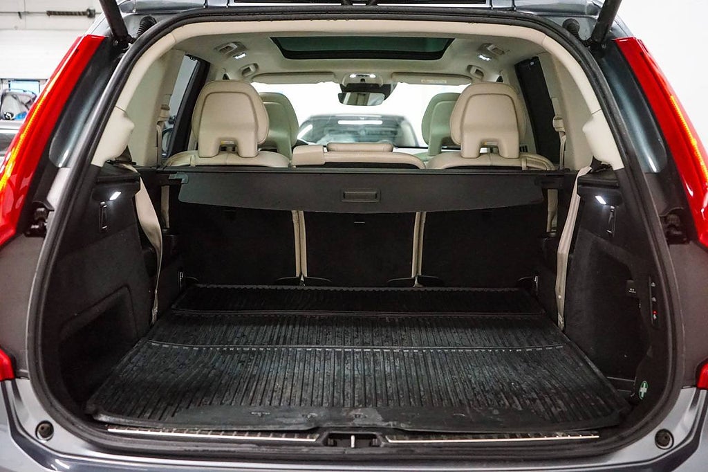 Volvo XC90 2018 - miniatyr 23