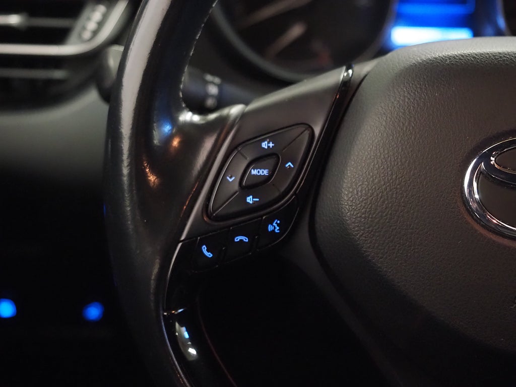 Toyota C-HR Hybrid CVT 122hk X-Edition Läder JBL M-Värm B-Kamera 2018