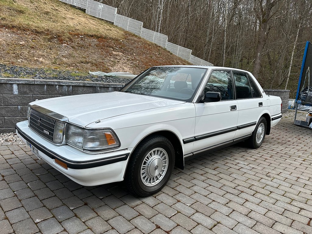 Toyota Crown Sedan 3.0 Royal Saloon,Låg Mil,Automat,Toppskick