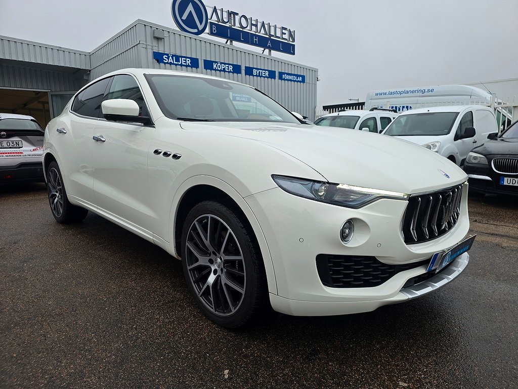 Maserati Levante Diesel 275HK /Sv såld / 1 Års Garanti 0% Ränta 36 Mån