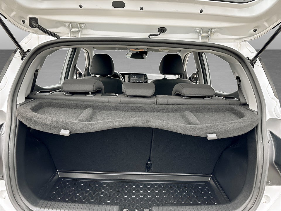 Bild på Hyundai i10 Essential 1.0 blue AMT 67hk Aut CARPLAY RATTVÄRME