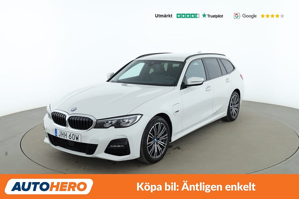 BMW 330e M Sport / CarPlay, Dragkrok, Rattvärme