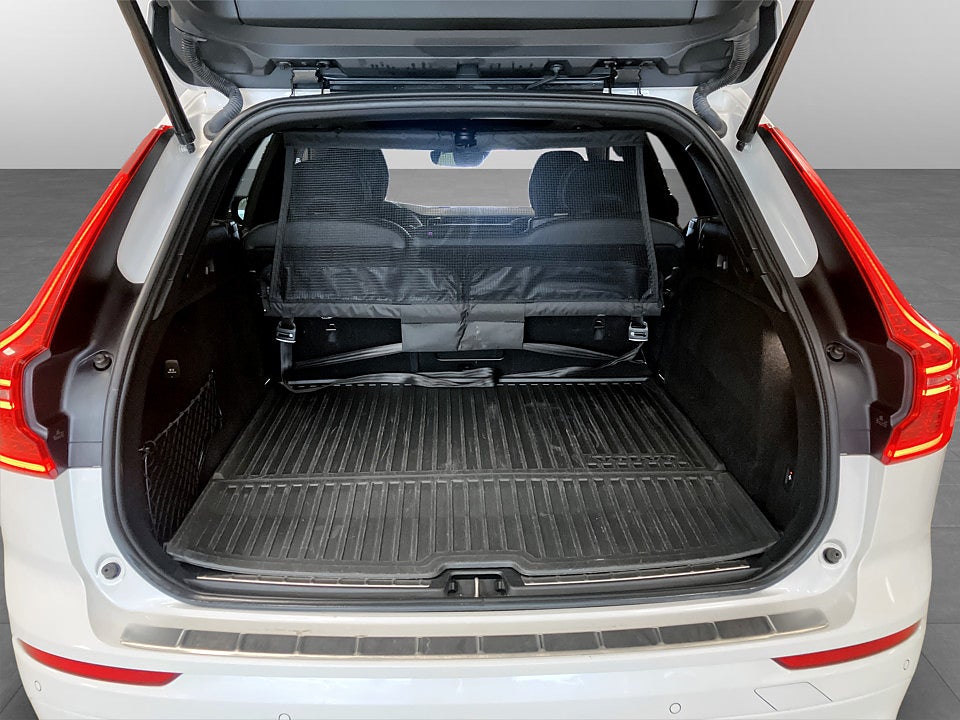 Bild på Volvo XC60 R-Design Recharge T8 Geartronic 392hk AWD 360° PANO H/K