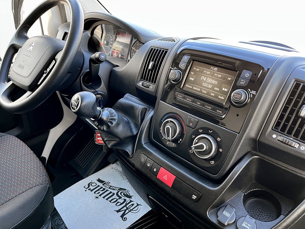 Bild på Peugeot Boxer Van 335 PRO+ 2.2 BHDi 140hk Aut L3H2 - B-KAMERA, DRAG