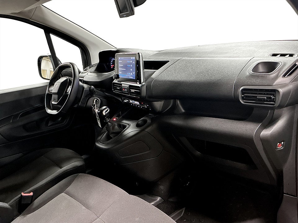 Bild på Peugeot Partner PRO+ L2 BlueHDi 100hk S&S Webastu Drag 