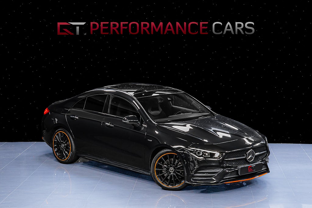 Mercedes-Benz CLA 200 AMG Line Orange Edition Pano Nightpackage P-Värmare 19"