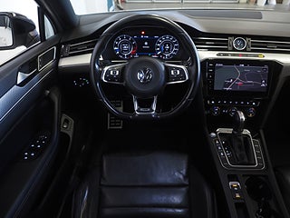 Kombi Volkswagen Passat 18 av 28
