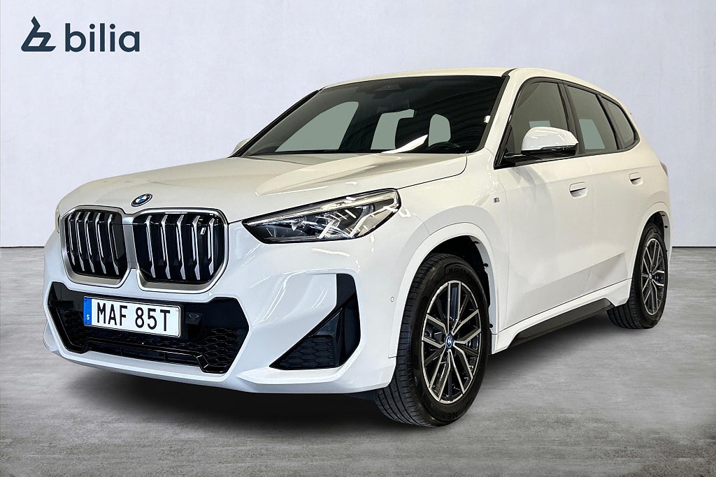 BMW iX1 xDrive30/M Sport/Drag/Backkamera/Rattvärme
