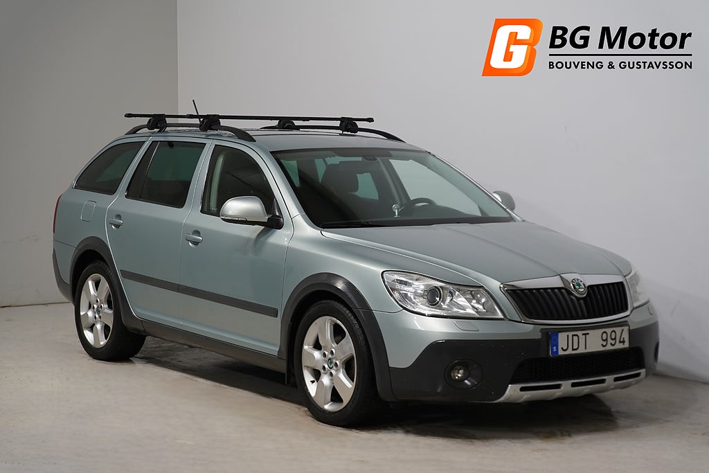 Skoda Octavia Scout 2.0 TDI 140HK Aut 4Motion Drag/P-sensorer