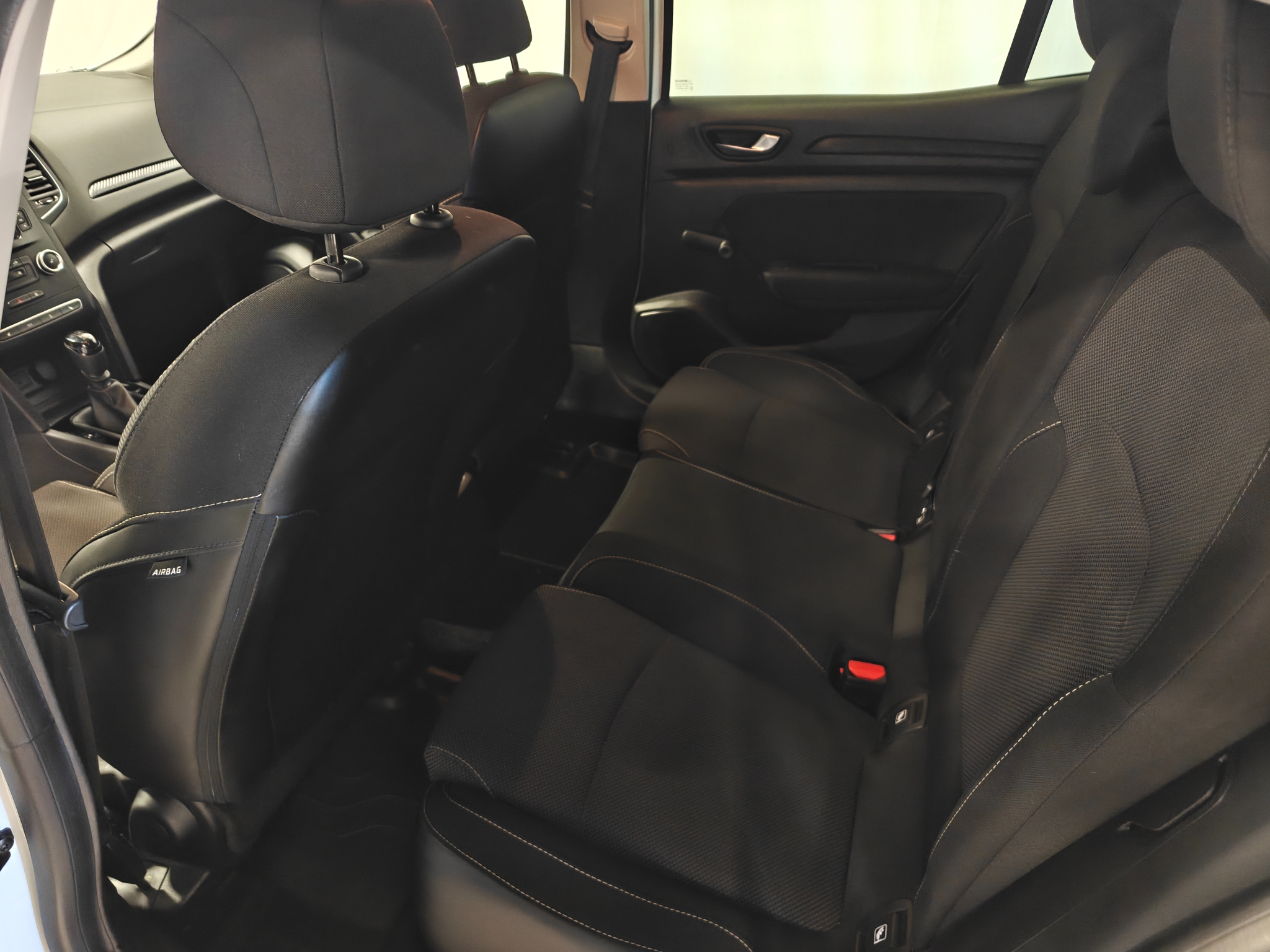 Renault Megane 2017, bild 6/10