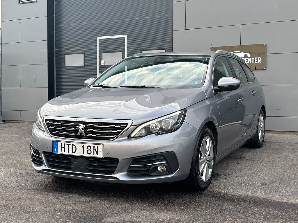 Peugeot 308 SW 1.2 PureTech 130 EAT Allure ny besiktigad\ny servad