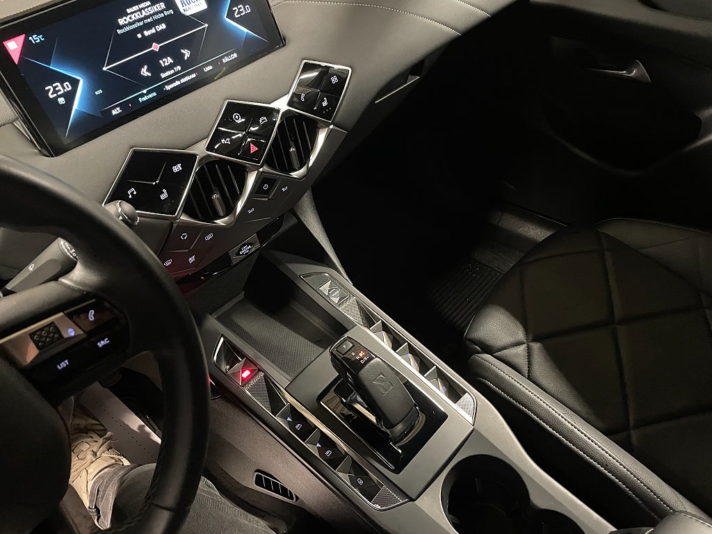 Bild på DS 3 Crossback E-Tense Exclusive 50kWh 136hk Aut - SKINN