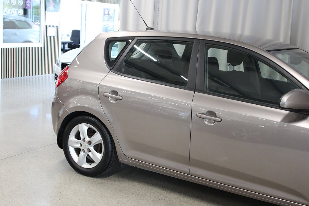 Kia Ceed 1.6 CVVT EX, Drag, P-Sensor, S&V-hjul