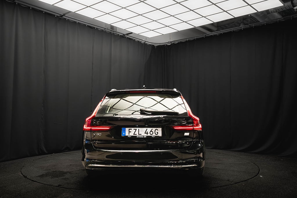 Volvo V90 Recharge T6 AWD DRAG 360° 99.4%SoH BLIS 1-ÄGARE MOMS