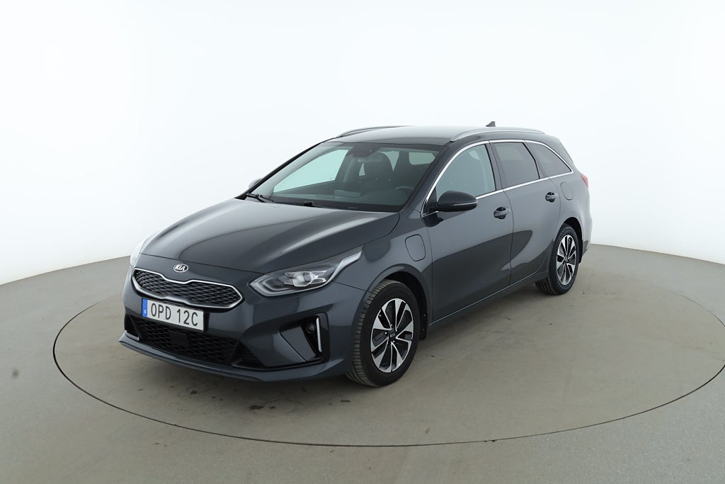 Kia Ceed Plug-in Hybrid / CarPlay, Dragkrok, Rattvärme