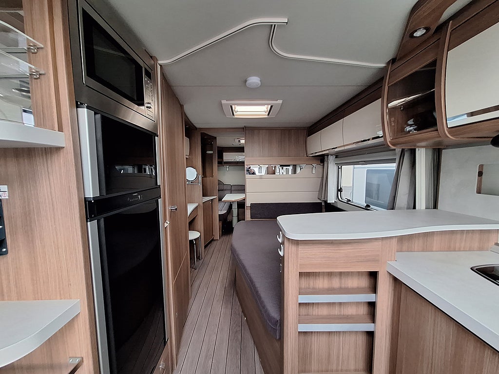 Knaus Scandinavian Selection 750 UFK Barnkammare