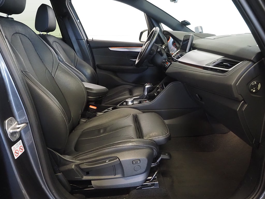 BMW 225xe Active Tourer Plug-in M Sport Navi Kamera HUD Läder