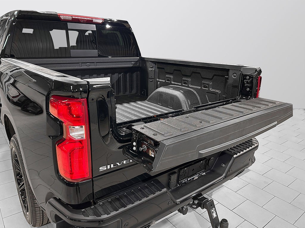 Chevrolet Silverado 2025 - miniatyr 9