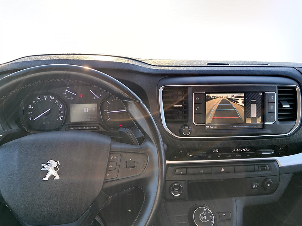 Bild på Peugeot Expert PRO+ 2.0 BlueHDi 145hk Aut L3 BACKKAMERA