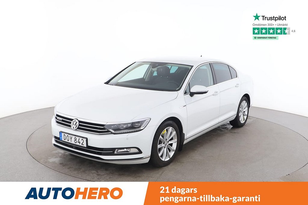 Volkswagen Passat / NYSERVAD, Motorvärmare, CarPlay, 240HK