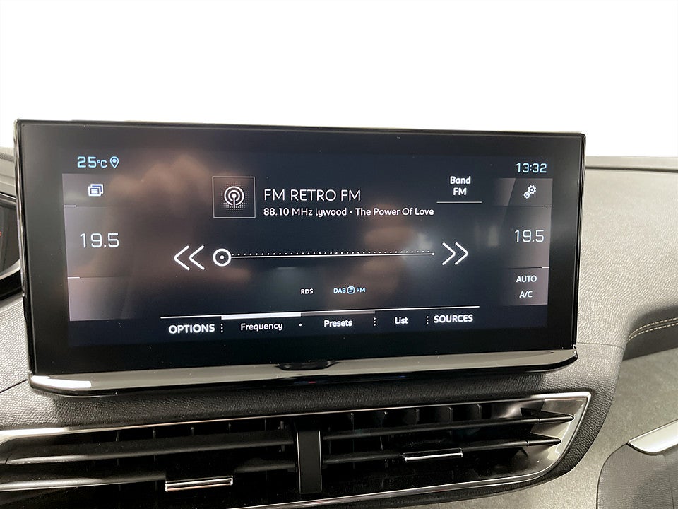 Bild på Peugeot 3008 GT 1.2 PT 130hk Aut B-KAMERA CARPLAY