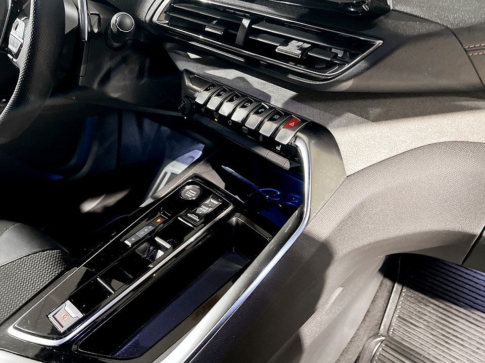 Bild på Peugeot 3008 GT 1.2 PT 130hk Aut - NAV,B-KAMERA,P-SENSORER