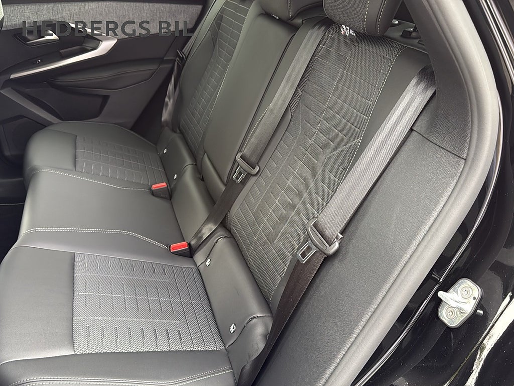 Peugeot 3008 EDITION PHEV  thumbnail